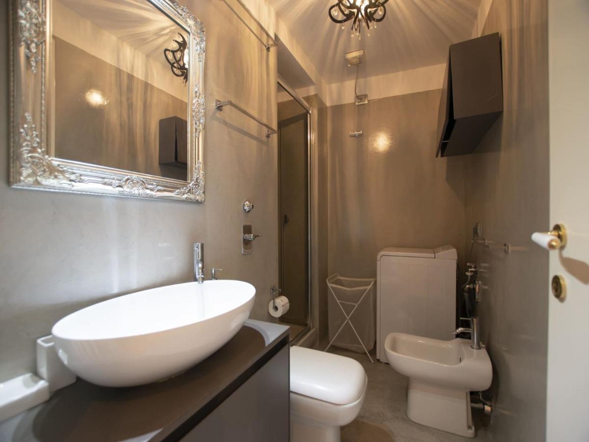 The Rent - Cozy Two-bedroom In Porta Romana District Appartement Milan